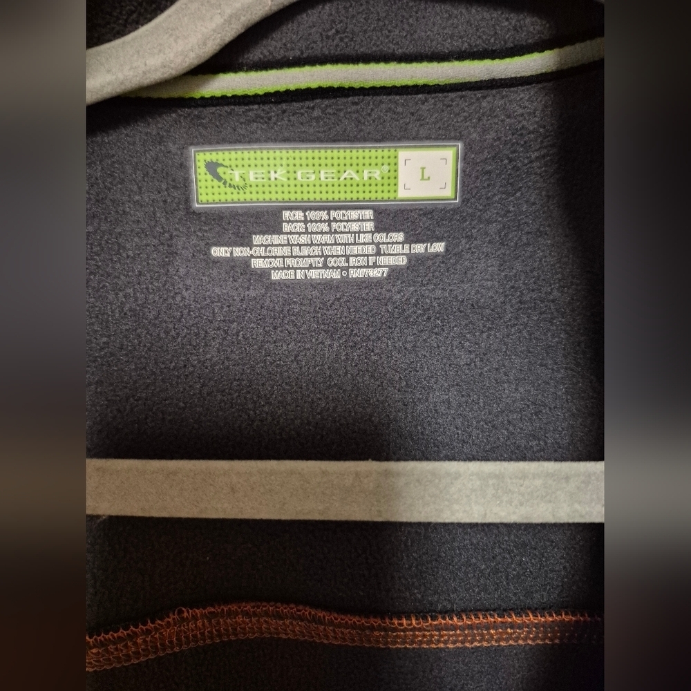 Tek Gear Orange and Black Performance Jacket - Picture 5 of 7